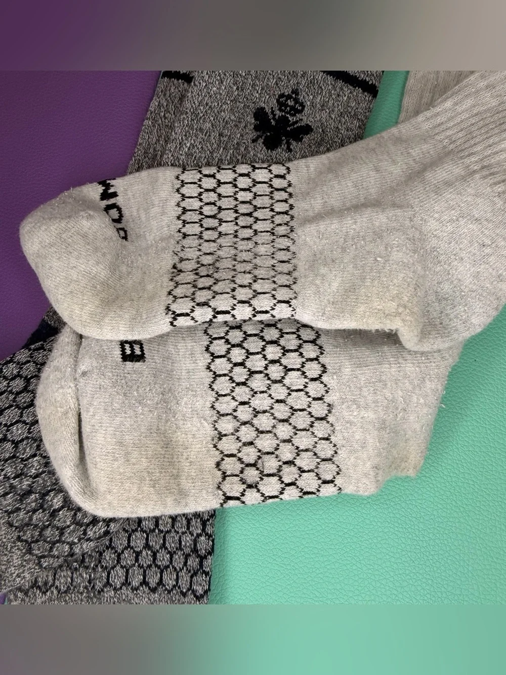 Bombas Men's Athletic Crew Socks 3pairs - Light Gray & Charcoal/Blue Size Medium